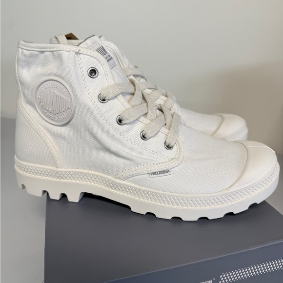 Palladium Women’s Pampa Hi Star White Size 8 - Picture 1 of 7
